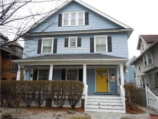 91 Oliver St, Rochester, NY 14607-1608