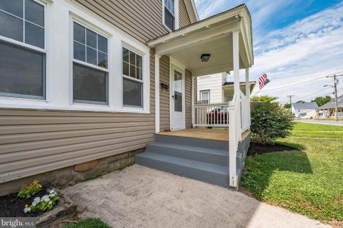 5 Mispillion St, Harrington DE  19952-1024 exterior