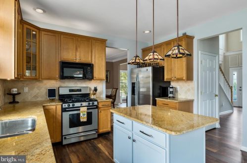 16 Livingston Ln, Lumberton Township NJ  08048-6210 exterior