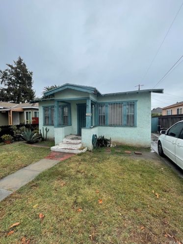 1068 65th St, Long Beach, CA 90805-2464