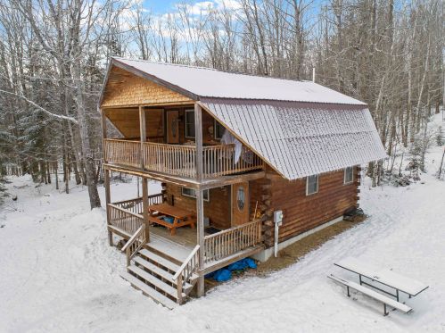 87 Christie Rd, Columbia, NH 03590-4242