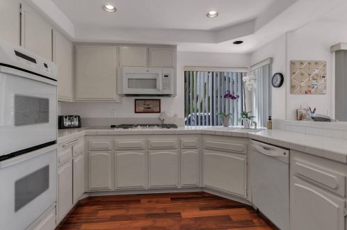 68 Calle Rivero, Rancho Mirage CA  92270-2253 exterior