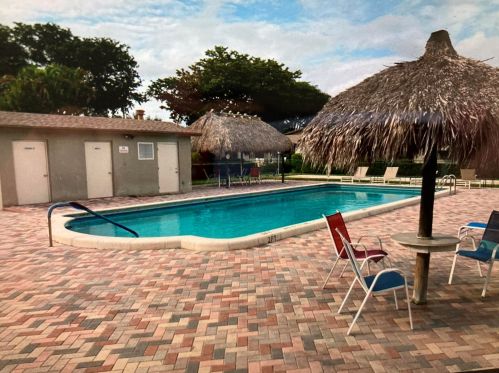 1555 Palmland Dr, Boynton Beach, FL 33436-6037