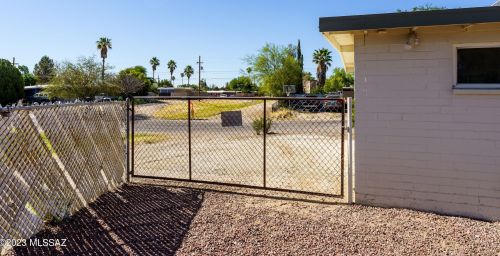 8409 Mary Dr, Tucson AZ  85730-2038 exterior