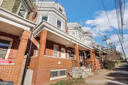 407 Clayton St, Wilmington, DE 19805-3139