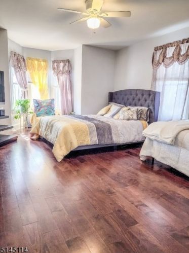 18 Barber Ave, West Deptford NJ  08096-2414 exterior