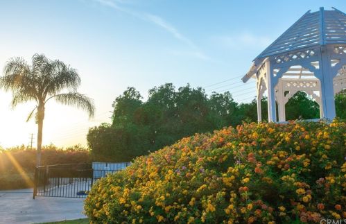 757 University Dr, Riverside, CA 92507-6001