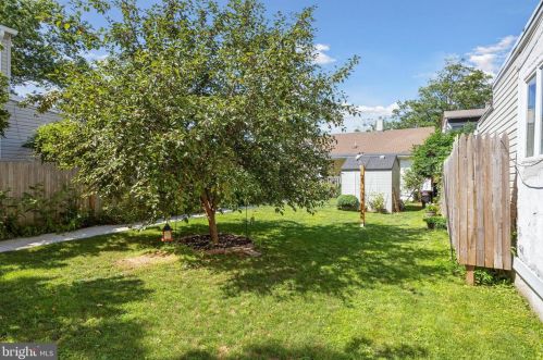 1039 Queen St, Pottstown PA  19464-5827 exterior