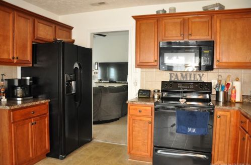 2316 Gray Goose Loop, Fayetteville NC  28306-3552 exterior
