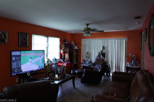 304 16 Pl, Cape Coral FL  33909-2230 exterior