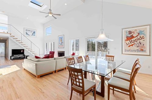 27 Stillwaters Ln, West Hampton Beach, NY 11978-2522