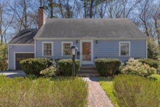 94 Oak St, Needham, MA 02492-2214