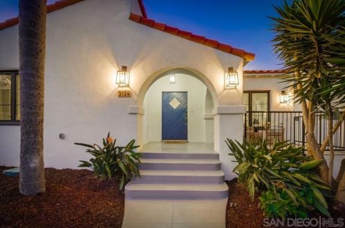 3124 Dumas St, San Diego CA 92106-1318 exterior