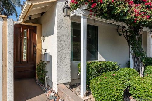 5474 Wellesley St, La Mesa, CA 91942-1772