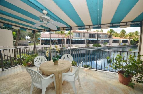 14528 Balgowan Rd, Hialeah FL  33016-6436 exterior