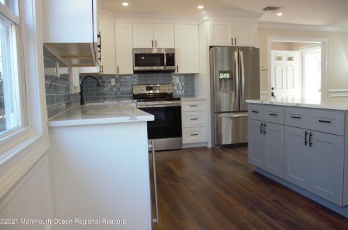 20 Clay Cir, Bricktown NJ  08724-1917 exterior