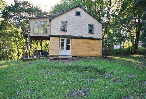 350 Old Post Rd, Marlborough NY  12542-6540 exterior