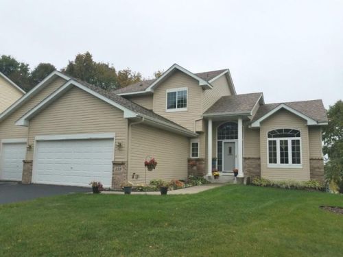 359 Geranium Dr, Minnetrista, MN 55388