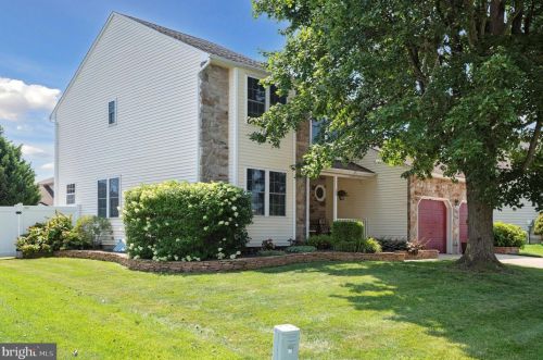 23 Wellspring Dr, Bear, DE 19701-1360