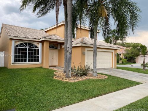 2032 183rd Ave, Hollywood, FL 33029-3715