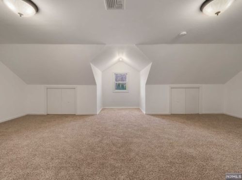 1994 Macopin Rd, West Milford NJ  07480-1932 exterior