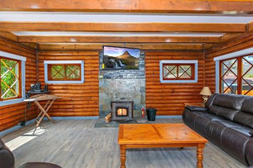 1025 Big Bear Blvd, Big Bear City, CA 92314-9282