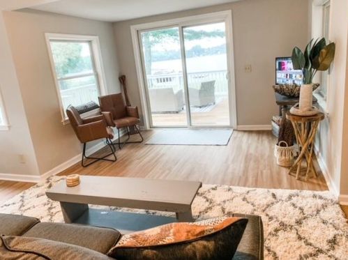 5108 Wickert Dr, West Bend WI  53095-9235 exterior