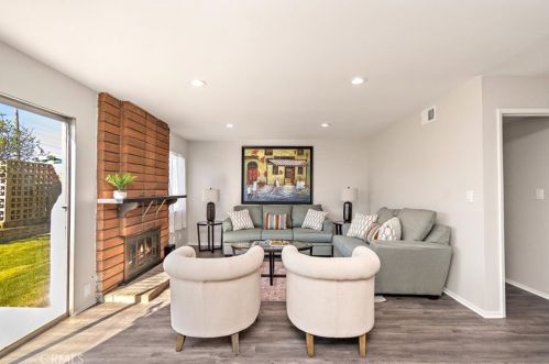 5033 Elderhall Ave, Lakewood CA  90712-2849 exterior