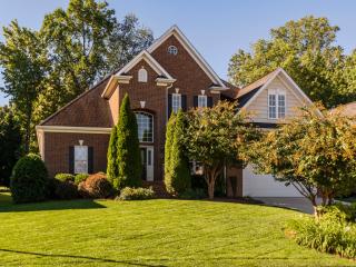 5807 Kacey Meadows Dr, Greensboro, NC 27410-2535