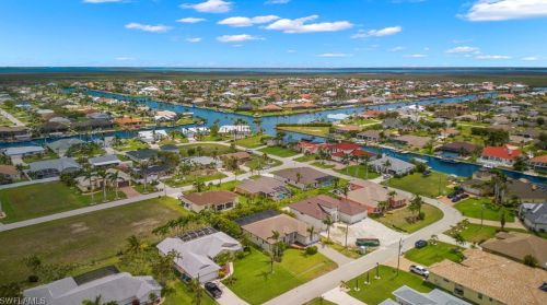 2402 50 St, Cape Coral FL  33914-6792 exterior