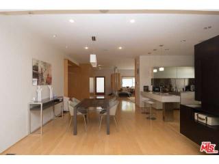 1254 Fairburn Ave, Los Angeles CA  90024-5116 exterior