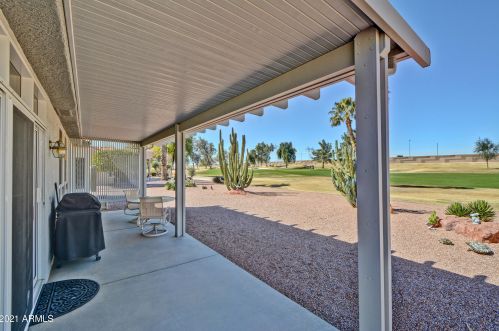15150 Las Brizas Ln, Sun City AZ 85375-2861 exterior