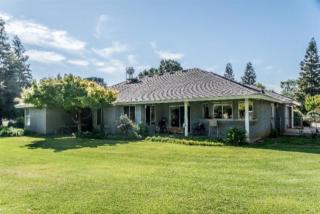 5379 Mccall Ave, Clovis, CA 93619-9044