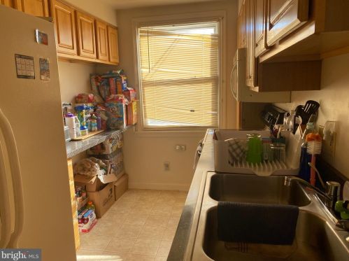 2435 Brookwood St, Harrisburg PA 17104-2112 exterior