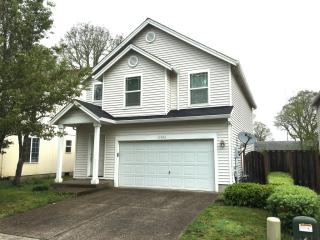 17395 Vincent St, Beaverton, OR 97078-4752