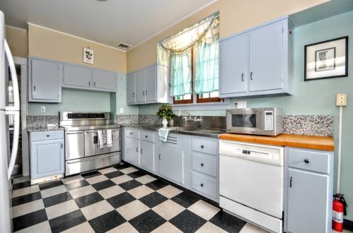 607 4th St, Monongahela, PA 15063-2110