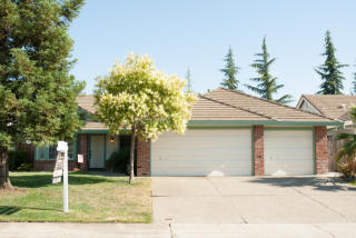 1582 Steinbeck Dr, Roseville, CA 95747-6903
