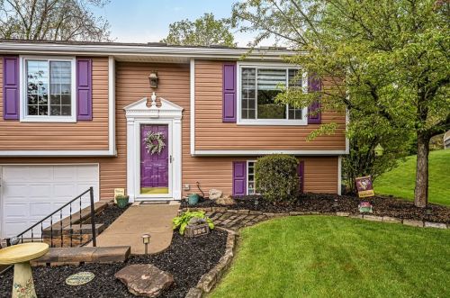 324 Ligonier Ln, New Kensington, PA 15068-9358