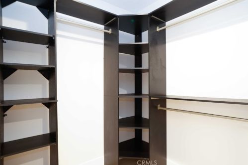 11512 La Maida St, North Hollywood CA  91601-4323 exterior