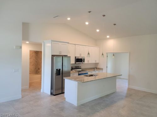 109 Plainview St, Lehigh Acres, FL 33974-0404