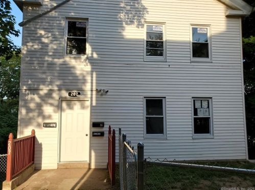 207 Caroline St, Derby, CT 06418-1924