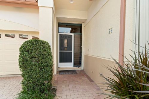 76 Spyglass Way, West Palm Beach, FL 33418-5804