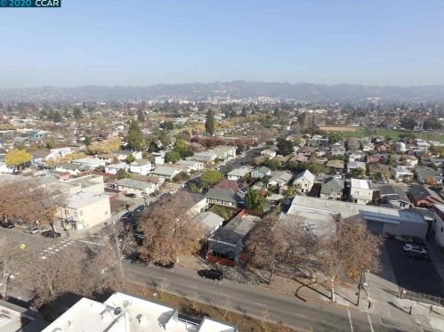 2729 San Pablo, Berkeley CA 94706-1138 exterior