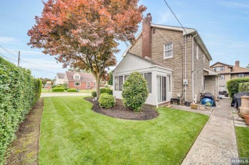 455 Columbia Blvd, Wood-Ridge NJ  07075-1601 exterior