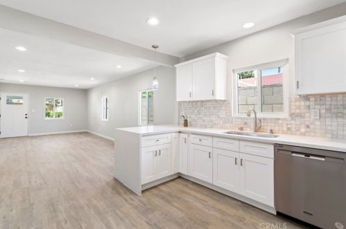 118 Cypress St, La Habra CA 90631-6865 exterior