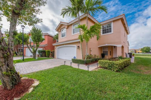 3147 Turtle Cv, West Palm Beach, FL 33411-6467