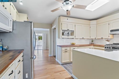 5500 Sandmound Blvd, Oakley CA  94561-5027 exterior