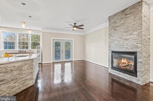 1116 Keokuk Ter, Leesburg VA 20176-6665 exterior