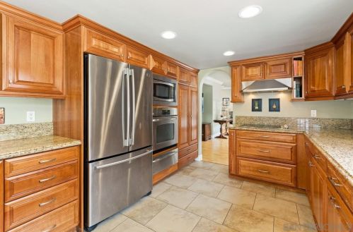 3764 Mount Ashmun Pl, San Diego CA 92111-3932 exterior