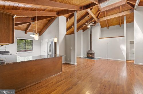 20787 Evergreen Ml Rd, Leesburg VA  20175-6412 exterior